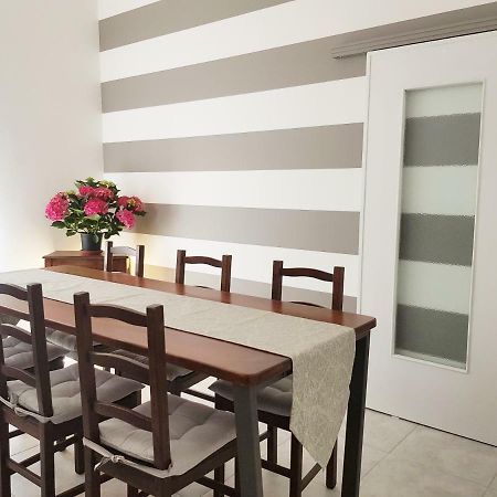 Modern Flat With Panoramic Terrace In Zuccarello Apartment Exterior photo